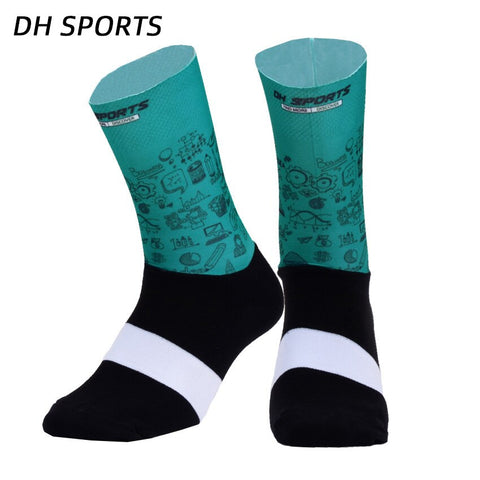 New Fiber Fabric Cycling Socks Professional Comfortable Men Women Bicycle Running Sport Socks Anti Slip Hiking Climbing Socks