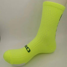 New Fiber Fabric Cycling Socks Professional Comfortable Men Women Bicycle Running Sport Socks Anti Slip Hiking Climbing Socks