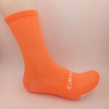 New Fiber Fabric Cycling Socks Professional Comfortable Men Women Bicycle Running Sport Socks Anti Slip Hiking Climbing Socks